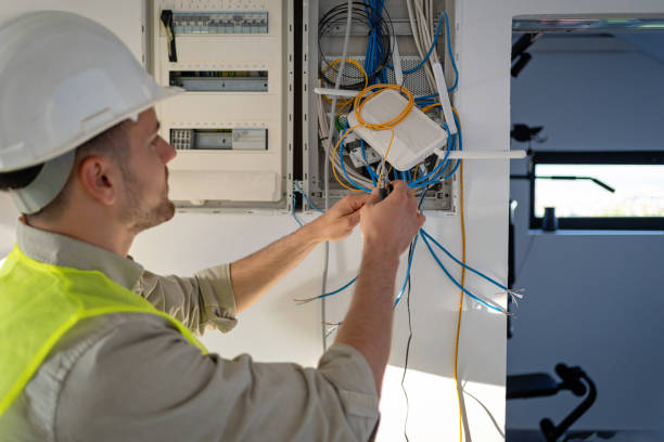 Affordable Emergency Electrician in IL